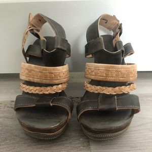 BED STU wedges new with tags